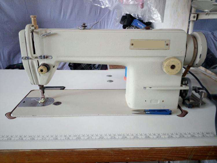 電動(dòng)縫紉機(jī)調(diào)速易脫針，是受電機(jī)電路的MOS管質(zhì)量所影響